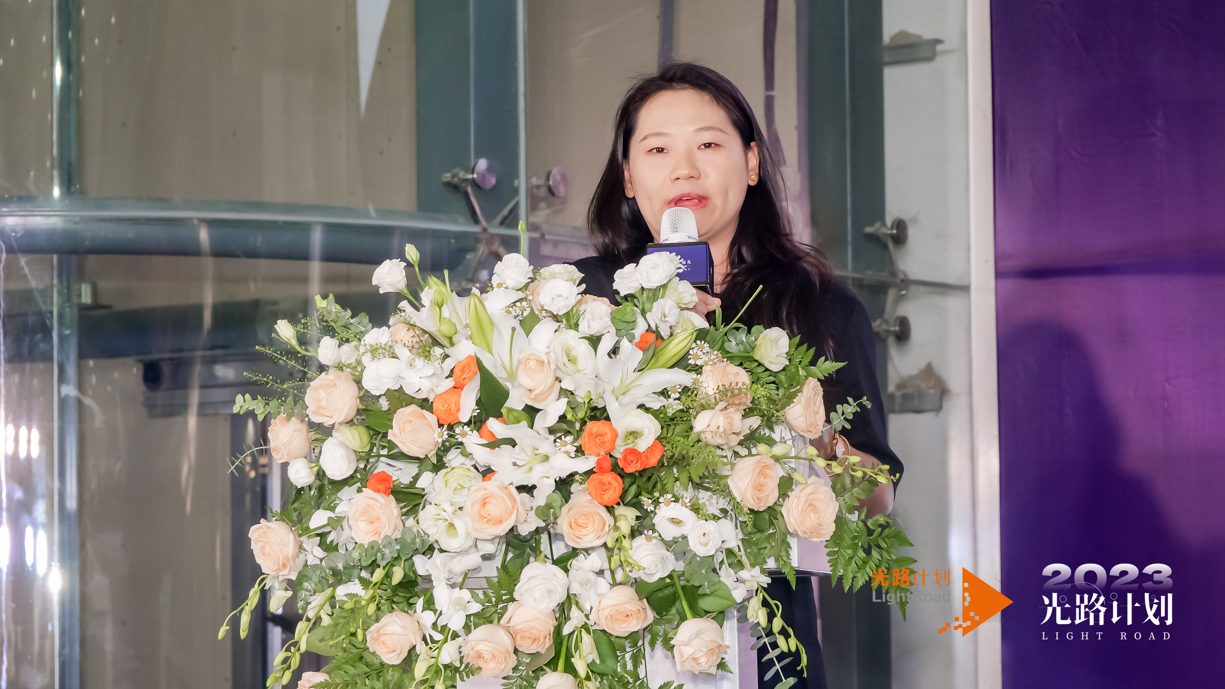 朱远慧.jpg